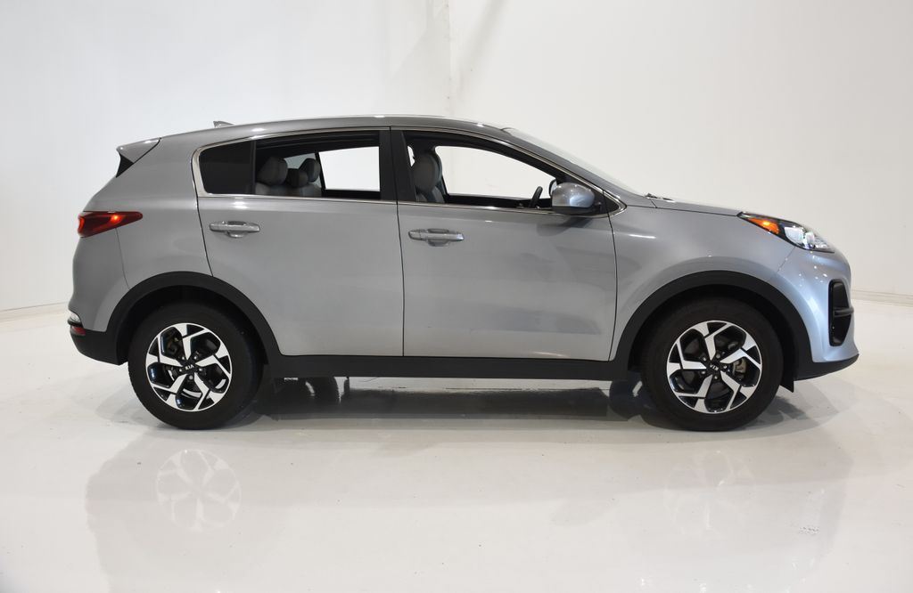 2022 Kia Sportage LX 3