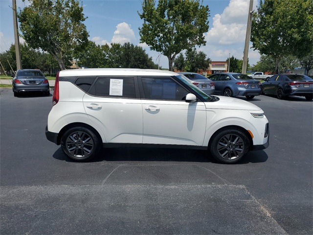 2020 Kia Soul EX 27