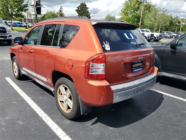 2010 Jeep Compass Sport 13