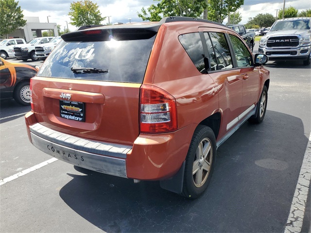 2010 Jeep Compass Sport 15