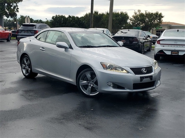 2011 Lexus IS 350 C 29