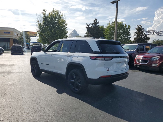 2024 Jeep Grand Cherokee Altitude X 21