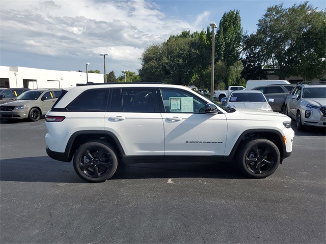 2024 Jeep Grand Cherokee Altitude X 27