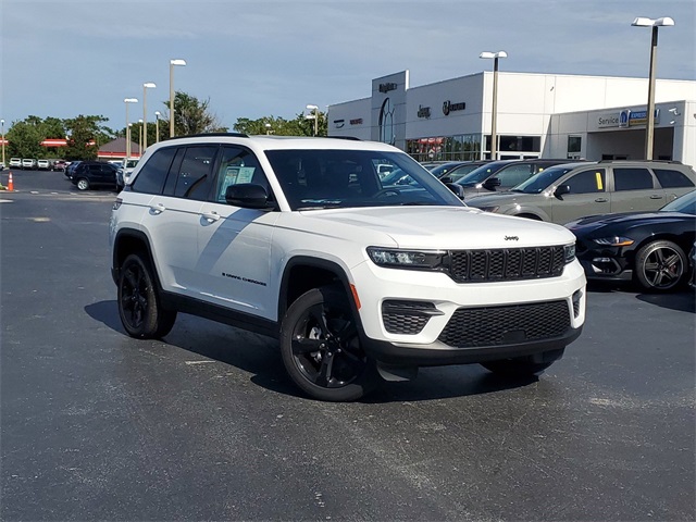 2024 Jeep Grand Cherokee Altitude X 29