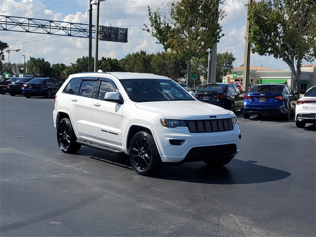 2018 Jeep Grand Cherokee Altitude 26