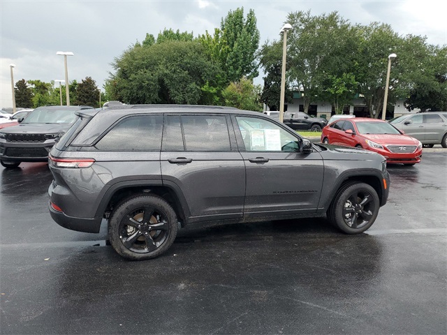 2024 Jeep Grand Cherokee Limited 29