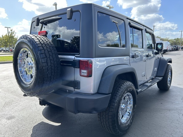 2013 Jeep Wrangler Unlimited Rubicon 5