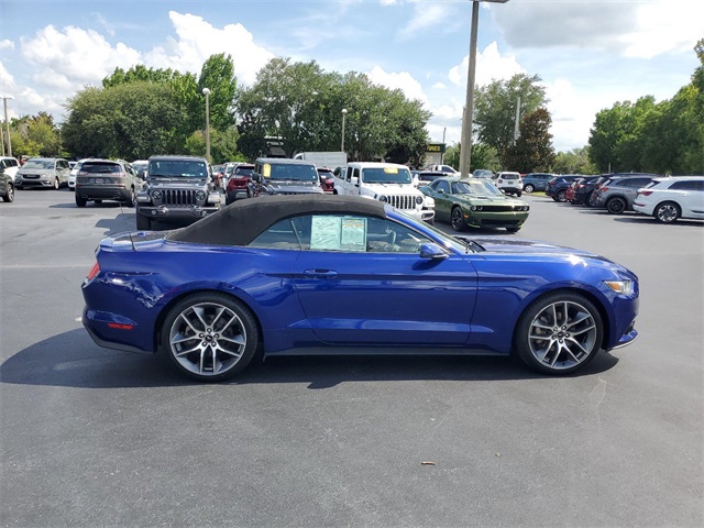 2015 Ford Mustang EcoBoost Premium 26