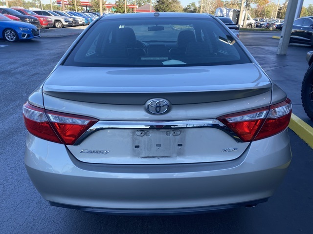 2016 Toyota Camry XSE 6