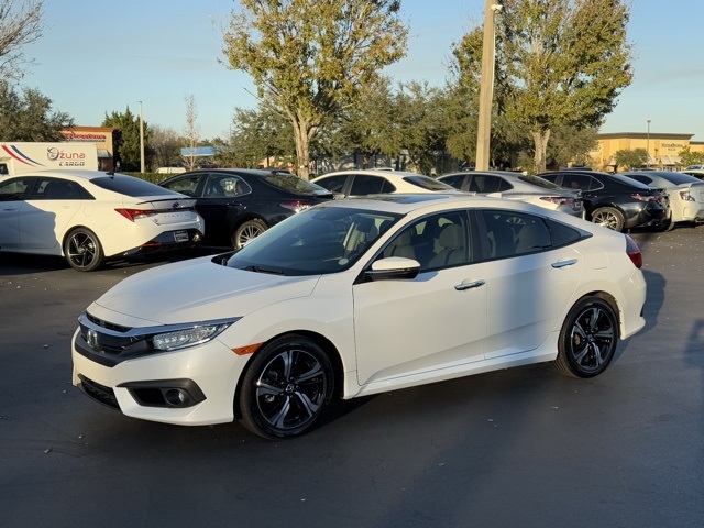 2017 Honda Civic Touring 1