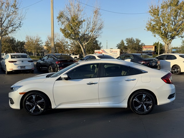 2017 Honda Civic Touring 4