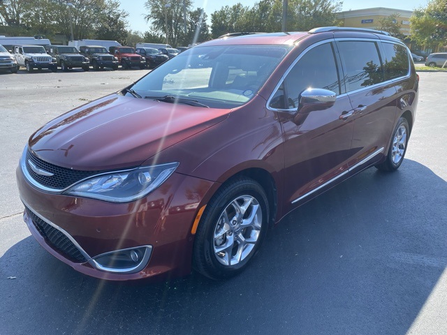 2017 Chrysler Pacifica Limited 3