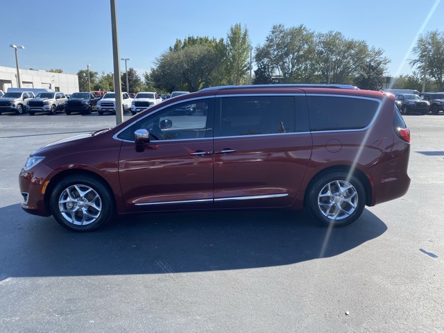 2017 Chrysler Pacifica Limited 4