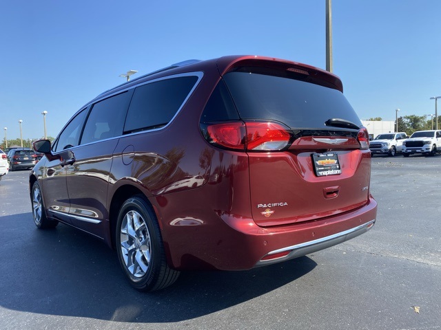 2017 Chrysler Pacifica Limited 5