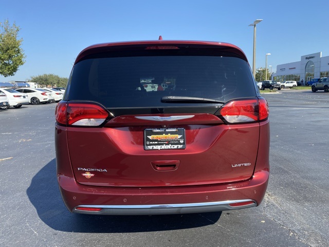 2017 Chrysler Pacifica Limited 6