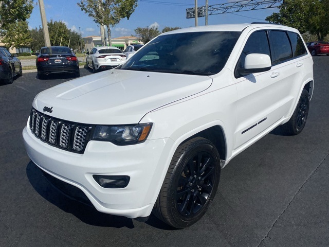 2018 Jeep Grand Cherokee Altitude 3