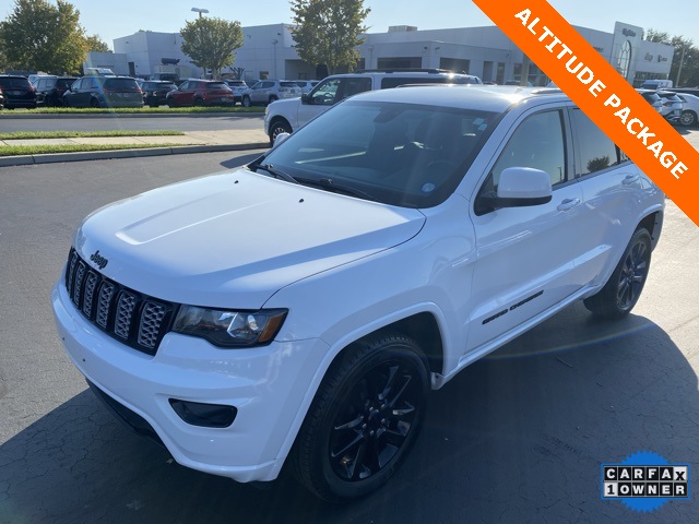 2018 Jeep Grand Cherokee Altitude 3