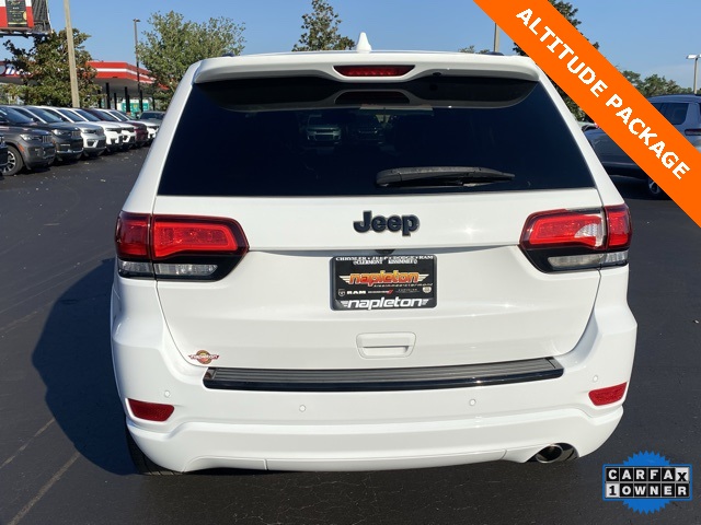 2018 Jeep Grand Cherokee Altitude 6