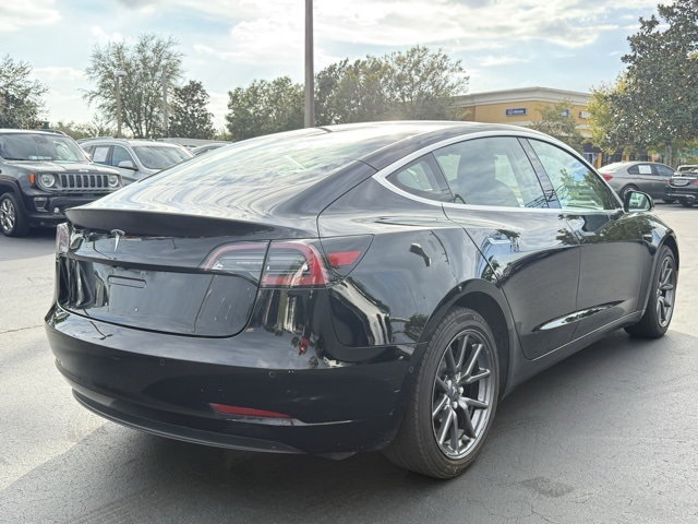 2018 Tesla Model 3 Mid Range 7