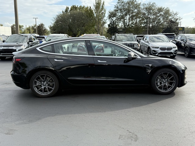 2018 Tesla Model 3 Mid Range 8