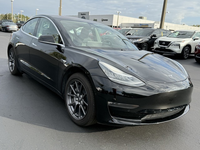 2018 Tesla Model 3 Mid Range 9