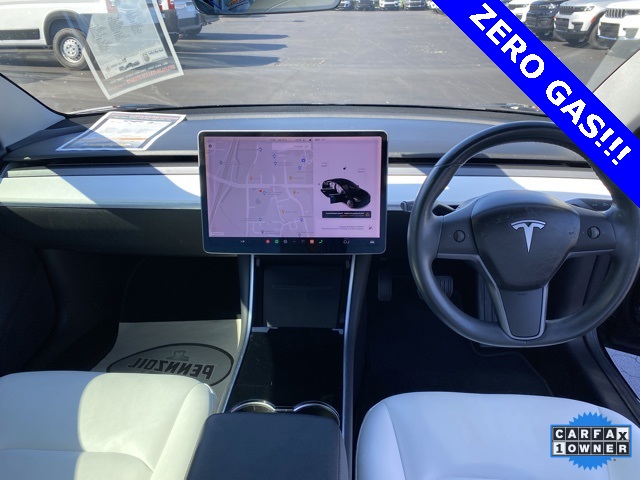 2018 Tesla Model 3 Mid Range 14