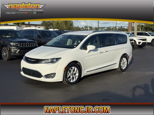 2018 Chrysler Pacifica Touring L Plus 1