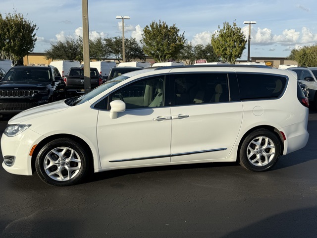 2018 Chrysler Pacifica Touring L Plus 4