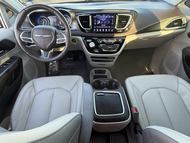 2018 Chrysler Pacifica Touring L Plus 16