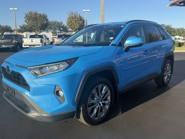 2019 Toyota RAV4 XLE Premium 3