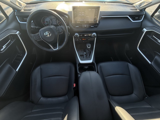 2019 Toyota RAV4 XLE Premium 13