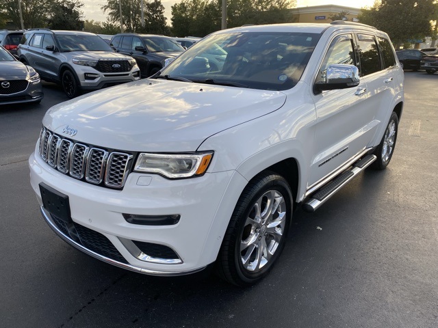 2019 Jeep Grand Cherokee Summit 3