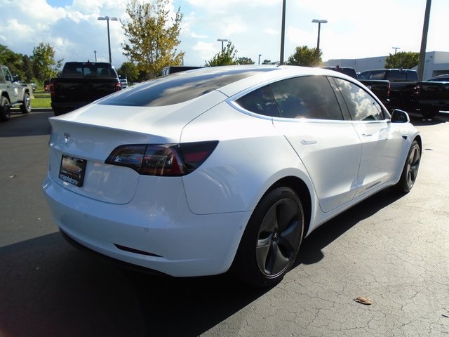 2019 Tesla Model 3 Mid Range 6