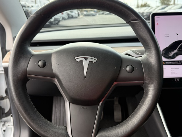 2019 Tesla Model 3 Mid Range 17