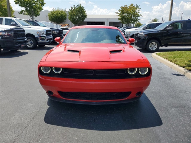 2019 Dodge Challenger SXT 2