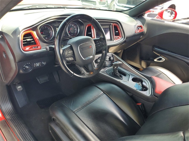 2019 Dodge Challenger SXT 11