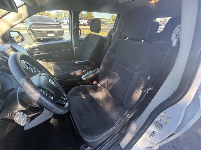 2019 Dodge Grand Caravan SE 11