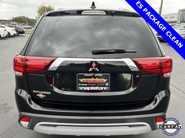 2020 Mitsubishi Outlander ES 6