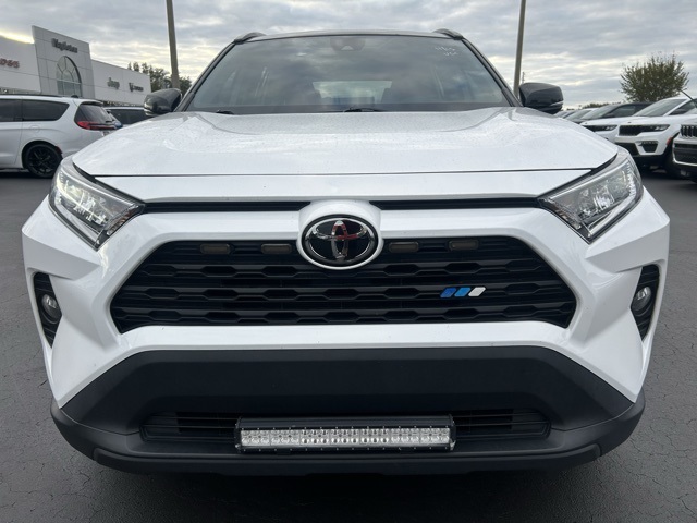 2021 Toyota RAV4 XLE 2