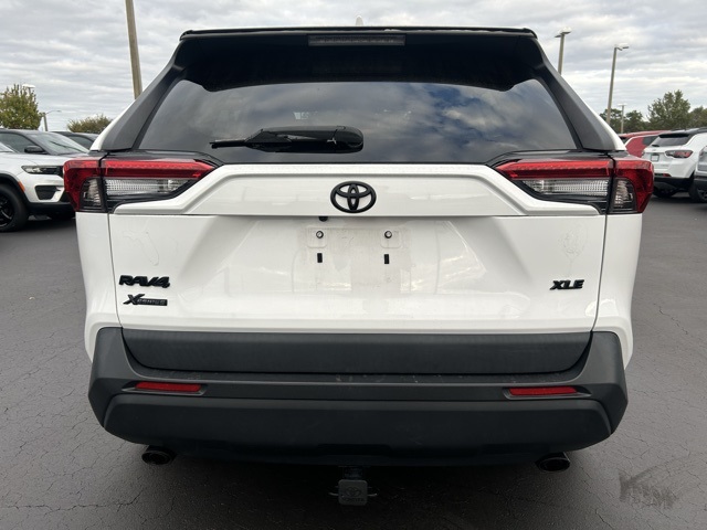 2021 Toyota RAV4 XLE 5