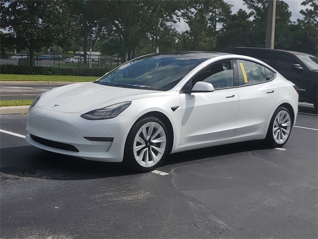 2021 Tesla Model 3 Standard Range Plus 3