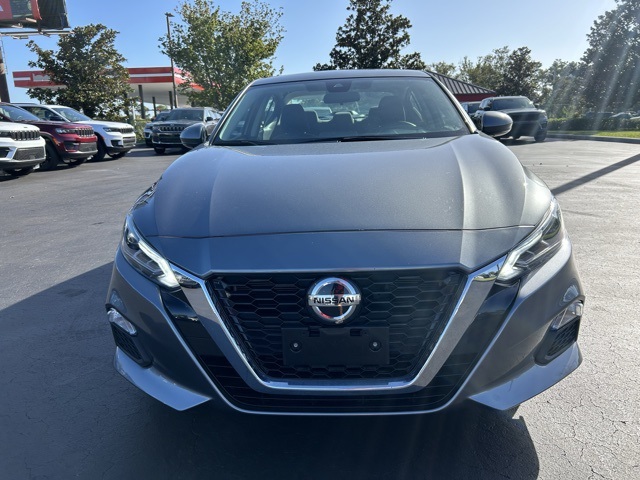 2021 Nissan Altima 2.5 SV 2