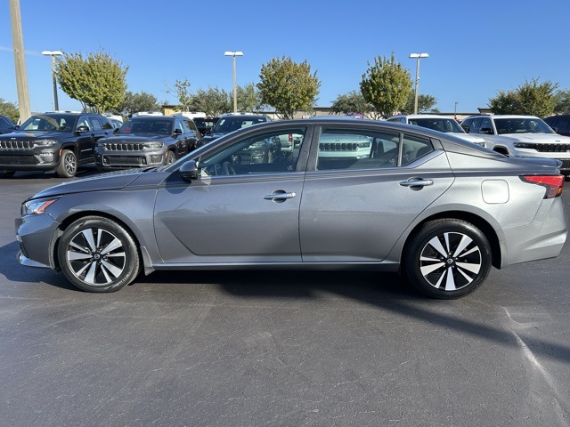 2021 Nissan Altima 2.5 SV 4