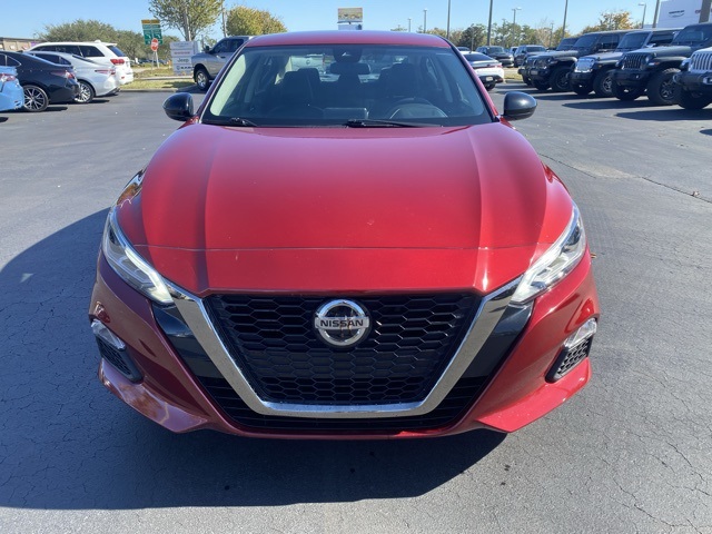 2021 Nissan Altima 2.5 SR 2