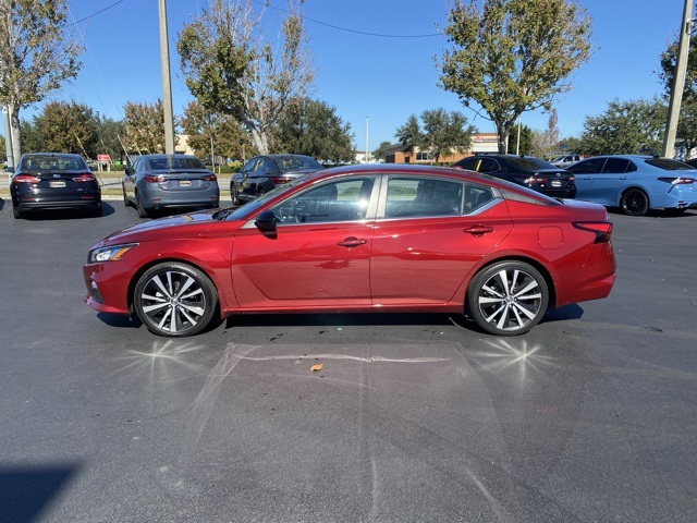 2021 Nissan Altima 2.5 SR 4