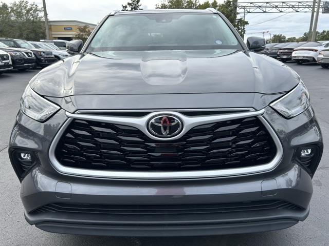 2021 Toyota Highlander XLE 2