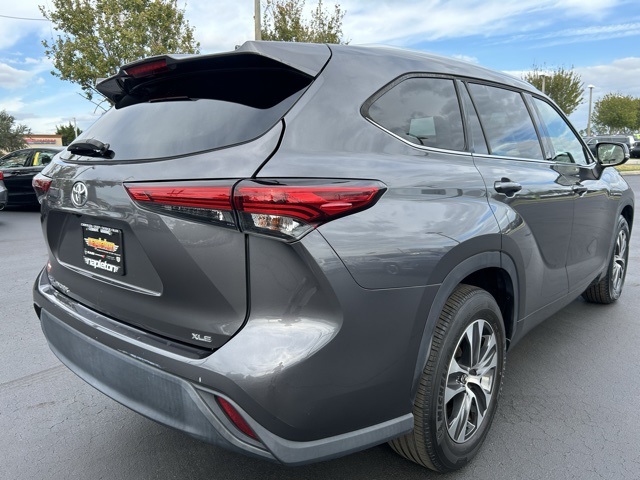 2021 Toyota Highlander XLE 5