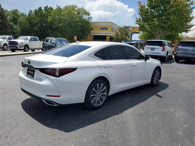 2021 Lexus ES 350 25