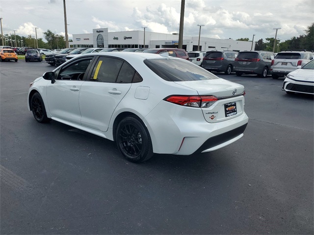 2022 Toyota Corolla LE 5