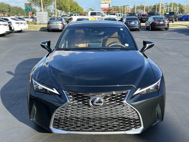 2022 Lexus IS 300 2